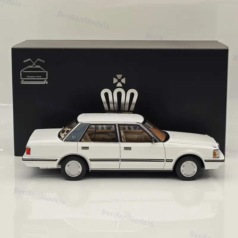1/18 Crown Seventh Generation MS122 White Beige Diecast Model Car