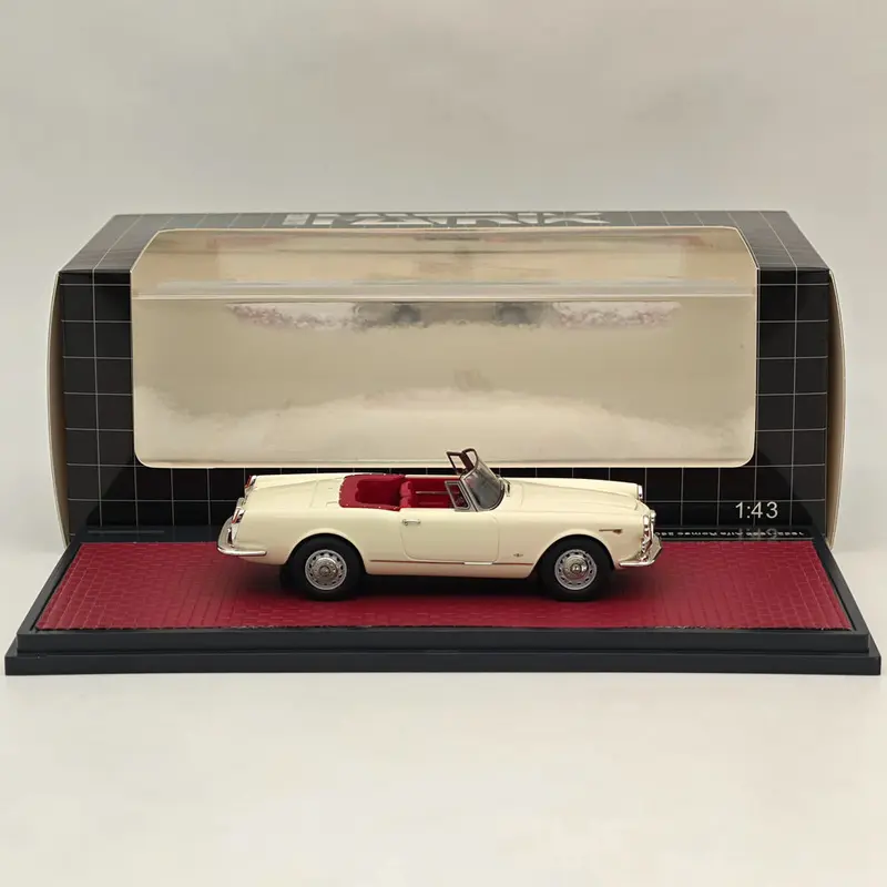 1/43 MATRIX-MODELS 2600 Spider 1962-1965 White Resin Car Limited