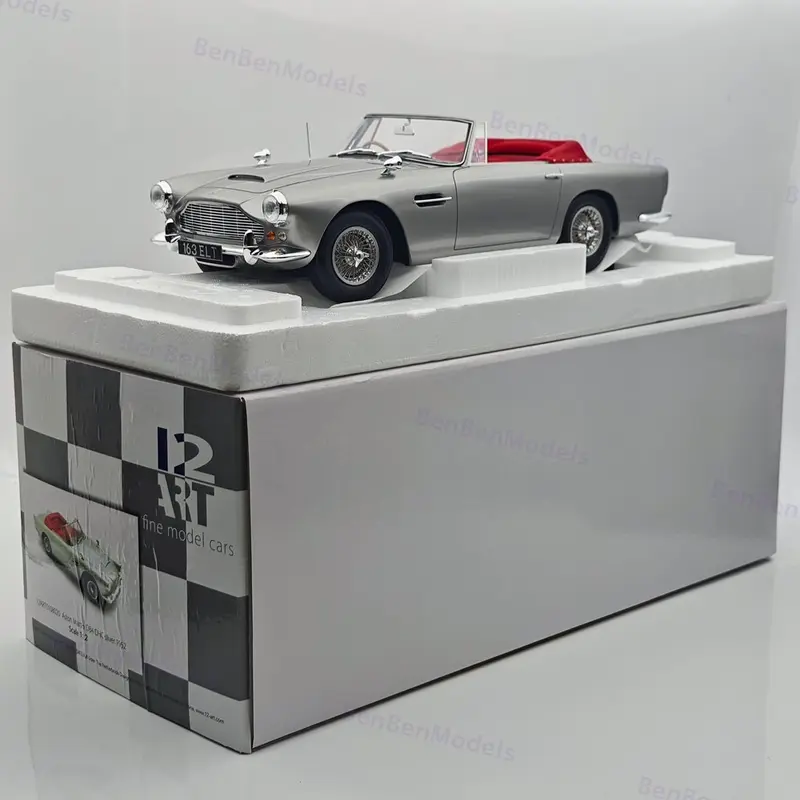 12ART 1/12 Scale 12-ART0108020 DB4 DHC Silver 1962 Resin Model Car
