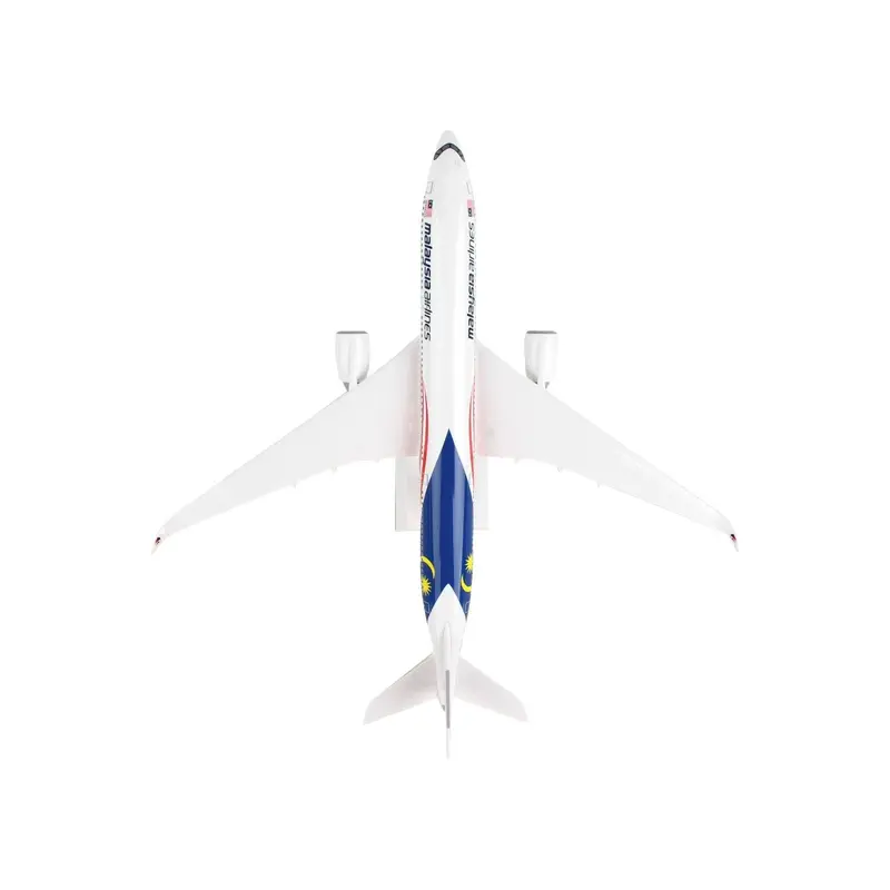 Airbus A350-900 Commercial Aircraft "Malaysia Airlines" (9M-MAC) White with Flag Graphics (Snap-Fit) 1/200 Plastic Model by Skymarks