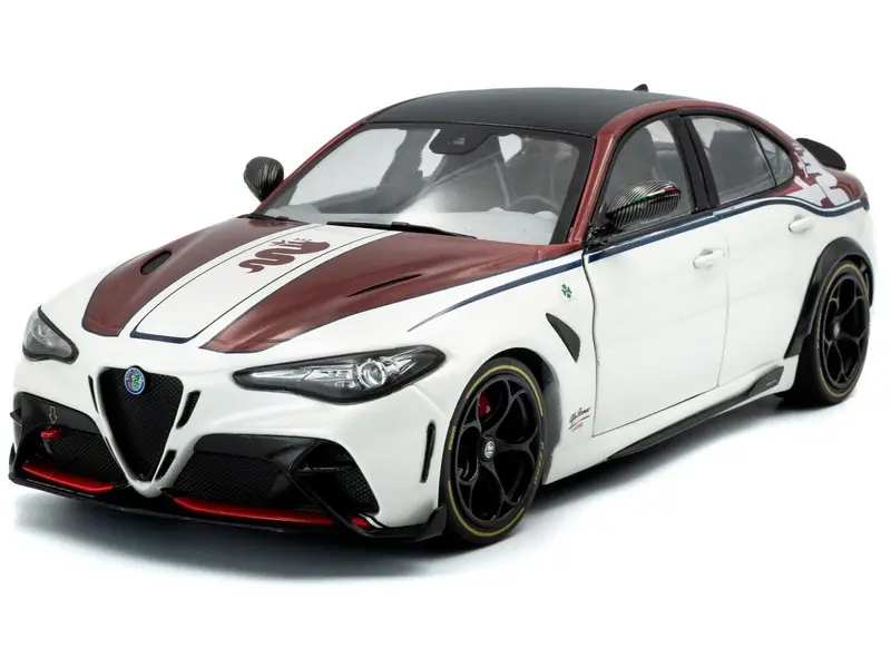 Alfa Romeo Giulia GTA-M 2023 Bianco Rosso White 1