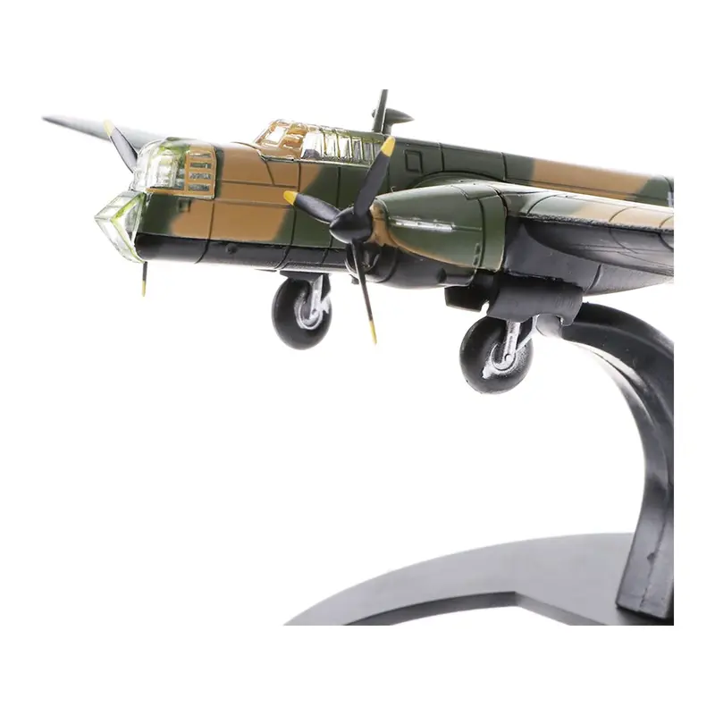 Armstrong Whitworth Whitley Mk.V Bomber Aircraft "No. 102 Squadron RAF Driffield" Royal Air Force (1940) "Planes of World War II" Series 1/144 Diecast Model Airplane by Luppa