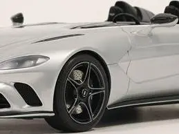 Aston Martin V12 Speedster 2021 Skyfall Silver 1