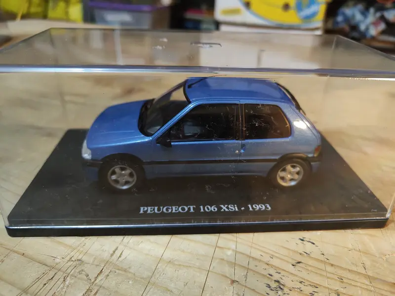 AUTO VINTAGE - Peugeot 106 xsi del 1993 .  Con fascicolo  NUOVA