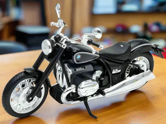 BMW R18 Black 1