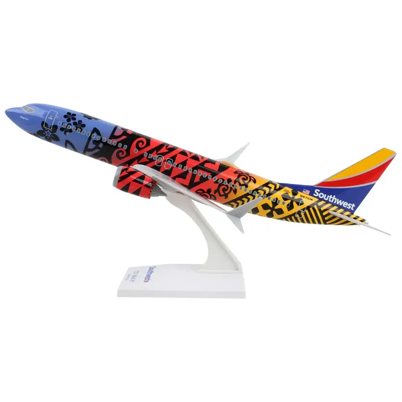 Boeing 737 MAX 8 Commercial Aircraft "Southwest Airlines - Imua One" (N8710M) Hawaiian Graphics (Snap-Fit) 1/130 Plastic Model by Skymarks
