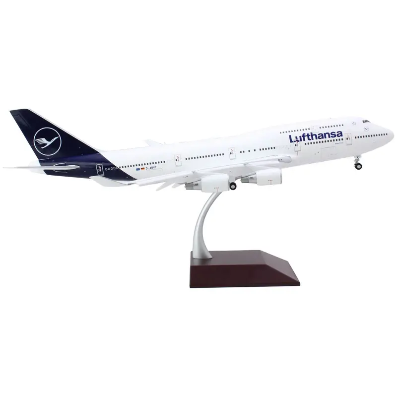 Boeing 747-400 Commercial Aircraft with Flaps Down "Lufthansa" (D-ABVY) White with Dark Blue Tail "Gemini 200" Series 1/200 Diecast Model Airplane by GeminiJets