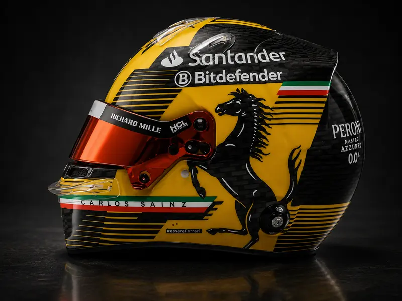 Carlos Sainz F1 Italian GP Monza 2024 Helmet 1