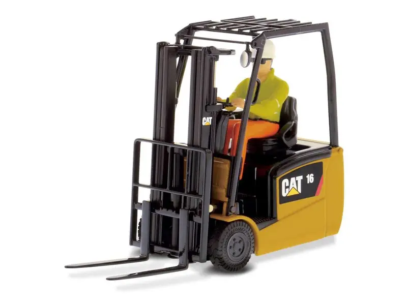 CAT EP16 PNT Lift Truck 1