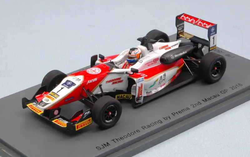 DALLARA F3 F.ROSENQVIST 2016 N.1 2nd MACAU GP 1