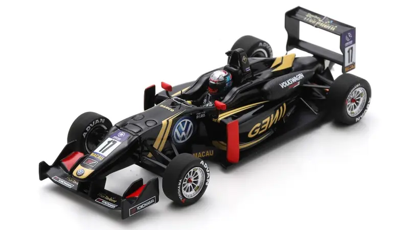 DALLARA F3 MACAU GRAND PRIX FIA F3 INTERN.CUP 2015 A.ALBON 1
