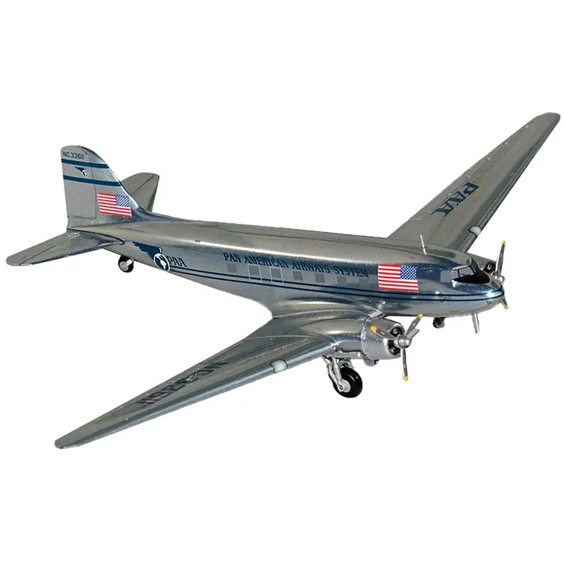 Douglas DC-3 Commercial Aircraft "Pan American Airways" (NC33611) Polished Metal Finish "Gemini 200" Series 1/200 Diecast Model Airplane by GeminiJets
