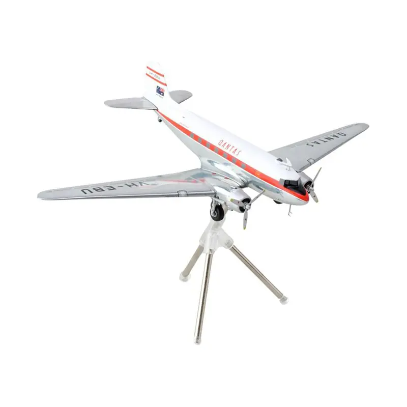 Douglas DC-3 Commercial Aircraft "Qantas Airways" (VH-EBU) White with Red Stripes "Gemini 200" Series 1/200 Diecast Model Airplane by GeminiJets