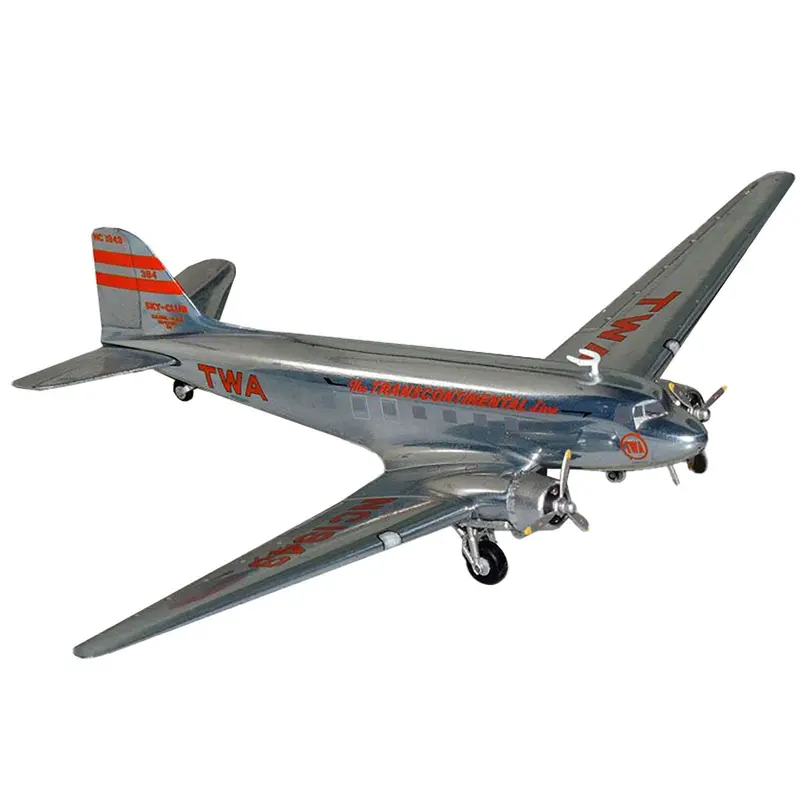 Douglas DC-3 Commercial Aircraft "TWA (Trans World Airlines)" (NC1943) Polished Metal Finish with Red Tail Stripes "Gemini 200" Series 1/200 Diecast Model Airplane by GeminiJets