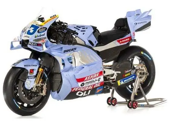 Ducati Desmosedici GP24 BK8 Gresini Racing MotoGP 2025 #73 Alex Marquez 1