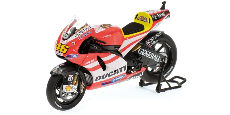 DUCATI DESMOSEDICI VALENTINO ROSSI MOTOGP 2011 - 1/12 - Minichamps