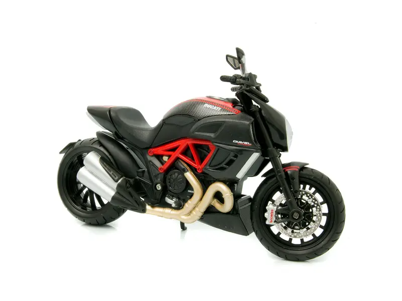 Ducati Diavel Carbon red/black 1