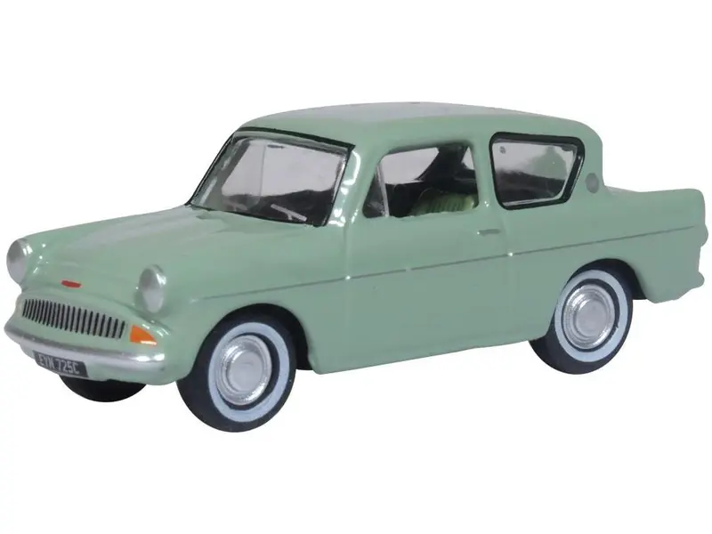 Ford Anglia Spruce Green 1