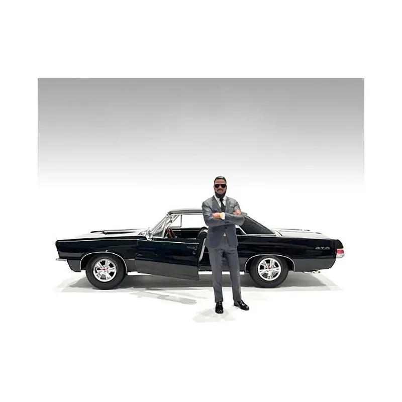 "Gentlemen's Club" Figure 2 for 1/24 Scale Models by American Diorama