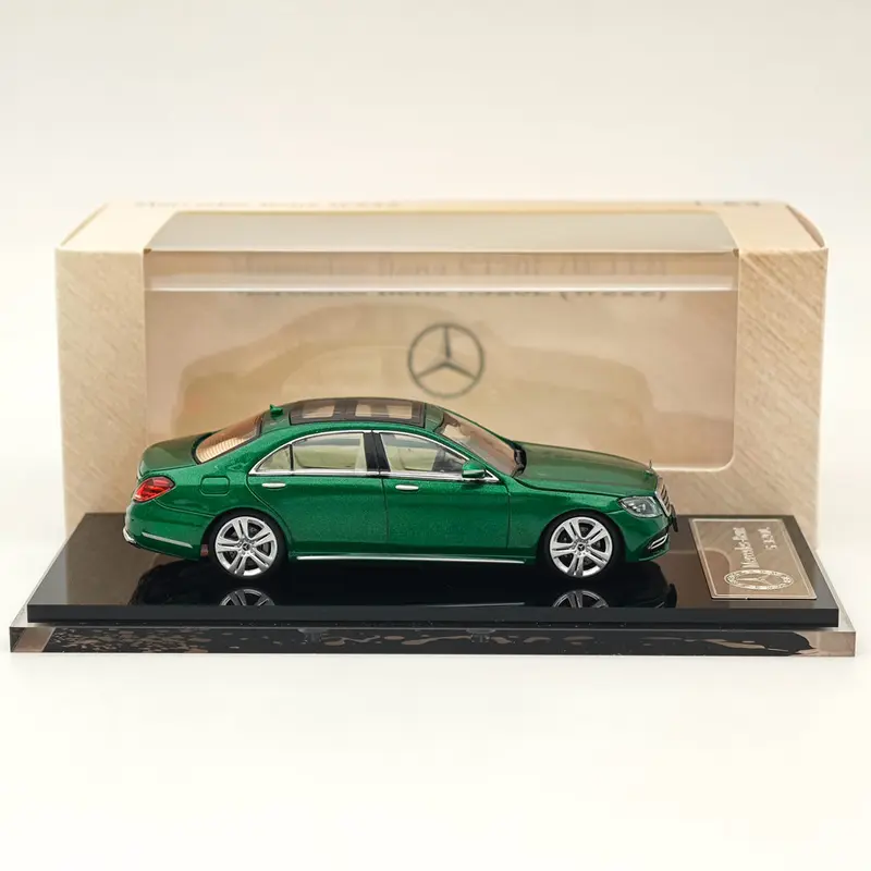 GLORY MODEL 1/64 S320L W222 Sedan Sports Green Diecast Metal Car