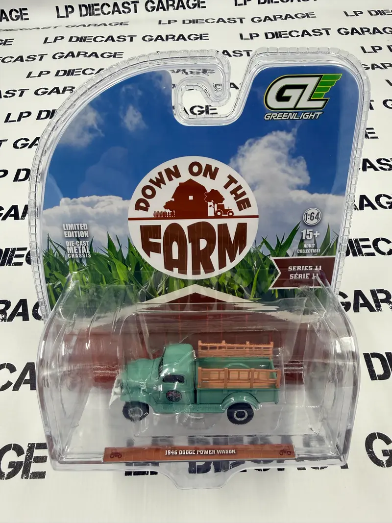 GREENLIGHT 1946 Dodge Power Wagon Strawberry Farms 1