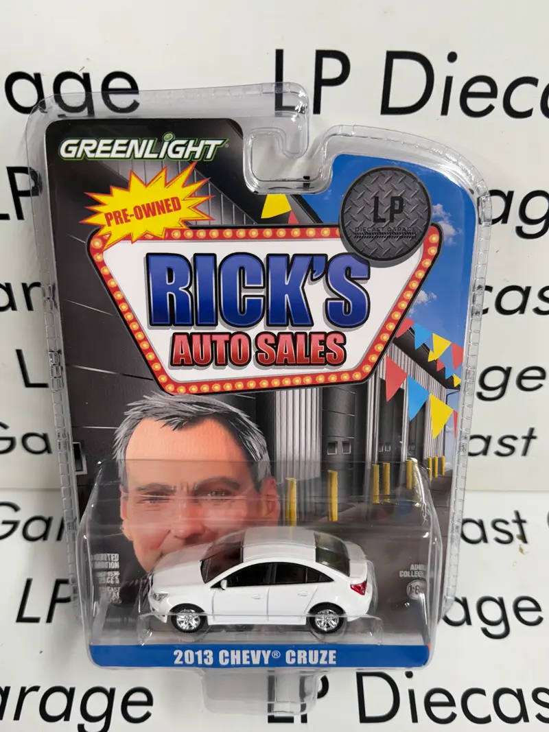 GREENLIGHT 2013 Chevy Cruze White LP Exclusive 1