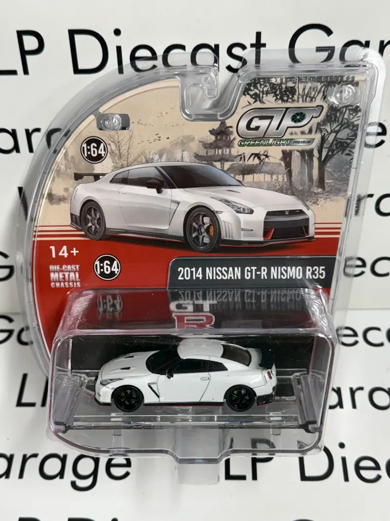 GREENLIGHT 2014 Nissan GT-R Nismo R35 White 1
