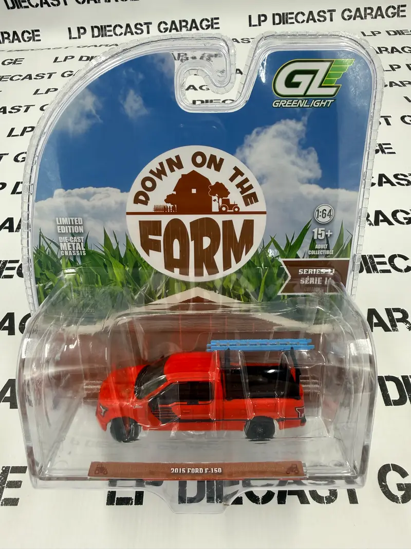 GREENLIGHT 2015 Ford F-150 Red Truck w/ Ladder Rack 1