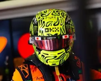 Helmet Lando Norris 2026 1