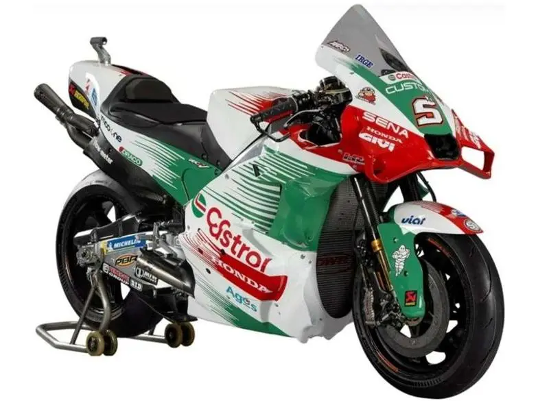 Honda RC213V Castrol Honda LCR BK8 Gresini Racing MotoGP 2025 #5 Johann Zarco 1