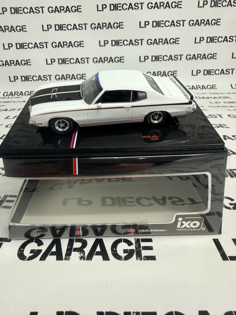 IXO Models 1970 Buick GSX White Muscle Car 1