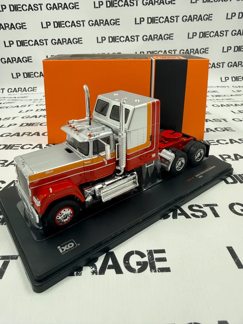 IXO Models 1985 MACK Superliner Magnum Silver Red 1