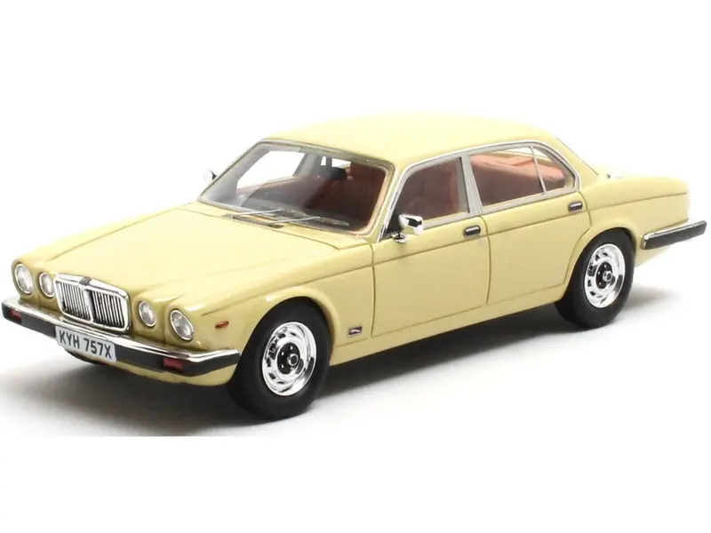Jaguar XJ6 SIII 4.2 Portland Beige 1979-1985 1