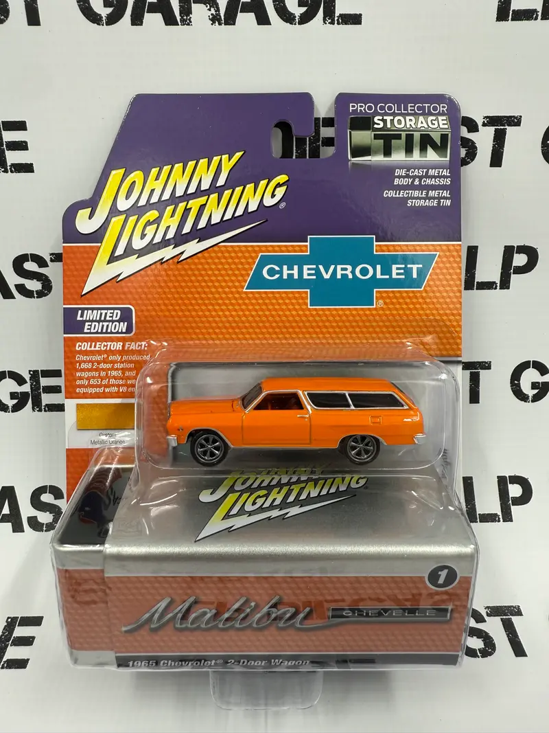 JOHNNY LIGHTNING 1965 Chevrolet Malibu Wagon Orange 1