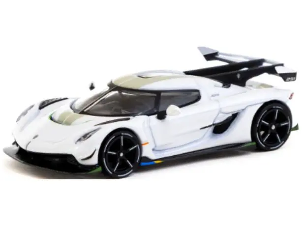 Koenigsegg Jesko Attack White 1