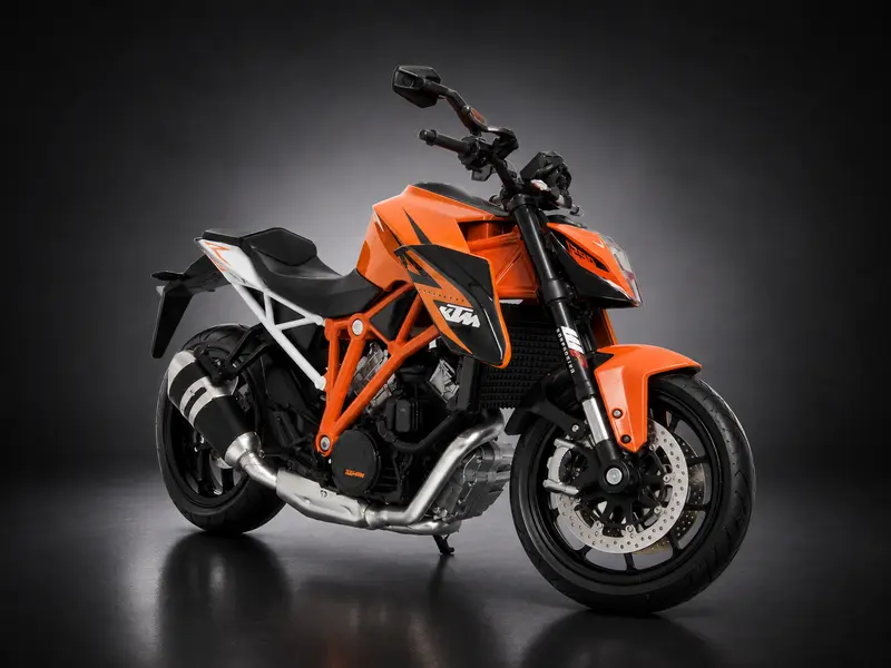 KTM 1290 Super Duke R orange 1