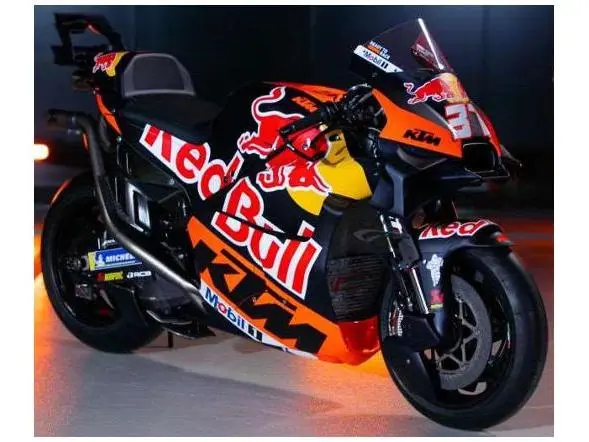 KTM RC16 Red Bull KTM Factory Racing MotoGP 2025 #37 Pedro Acosta 1