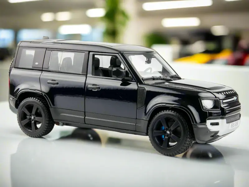 Land Rover Defender 110 Diecast Model 1