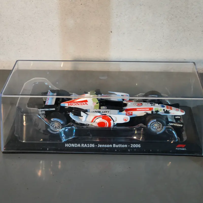 Le grandi formula 1  - HONDA  RA106  di Jenson Button - 2006 -   con teca rigida !!! . form 1