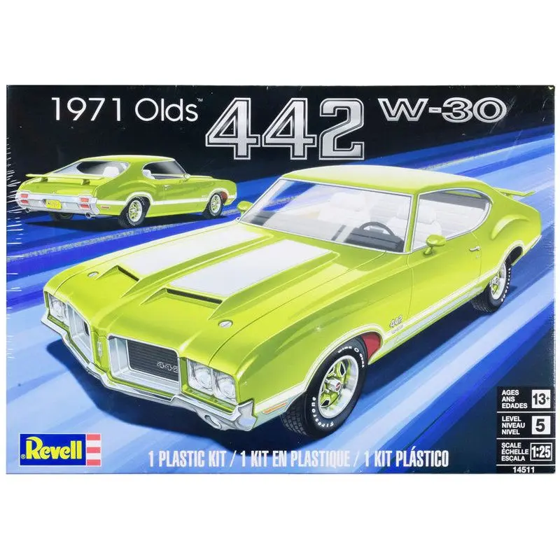 Level 5 Model Kit 1971 Oldsmobile 442 W-30 1/25 Scale Model by Revell