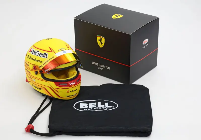Lewis Hamilton 2025  Helmet Ferrari - 1