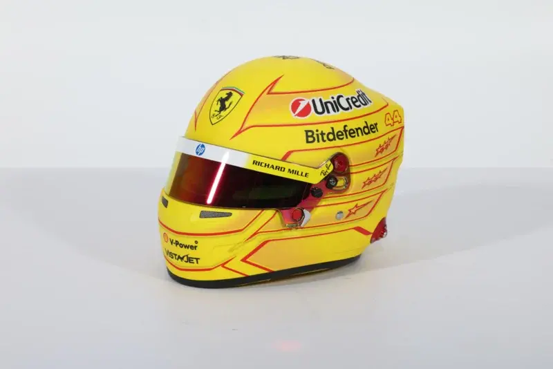Lewis Hamilton 2026  Helmet Ferrari - 1