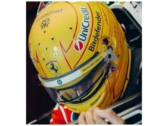 Lewis Hamilton F1 2026 Helmet 1