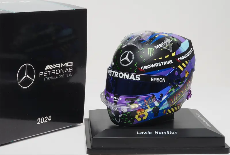 Lewis Hamilton - Helmet 1