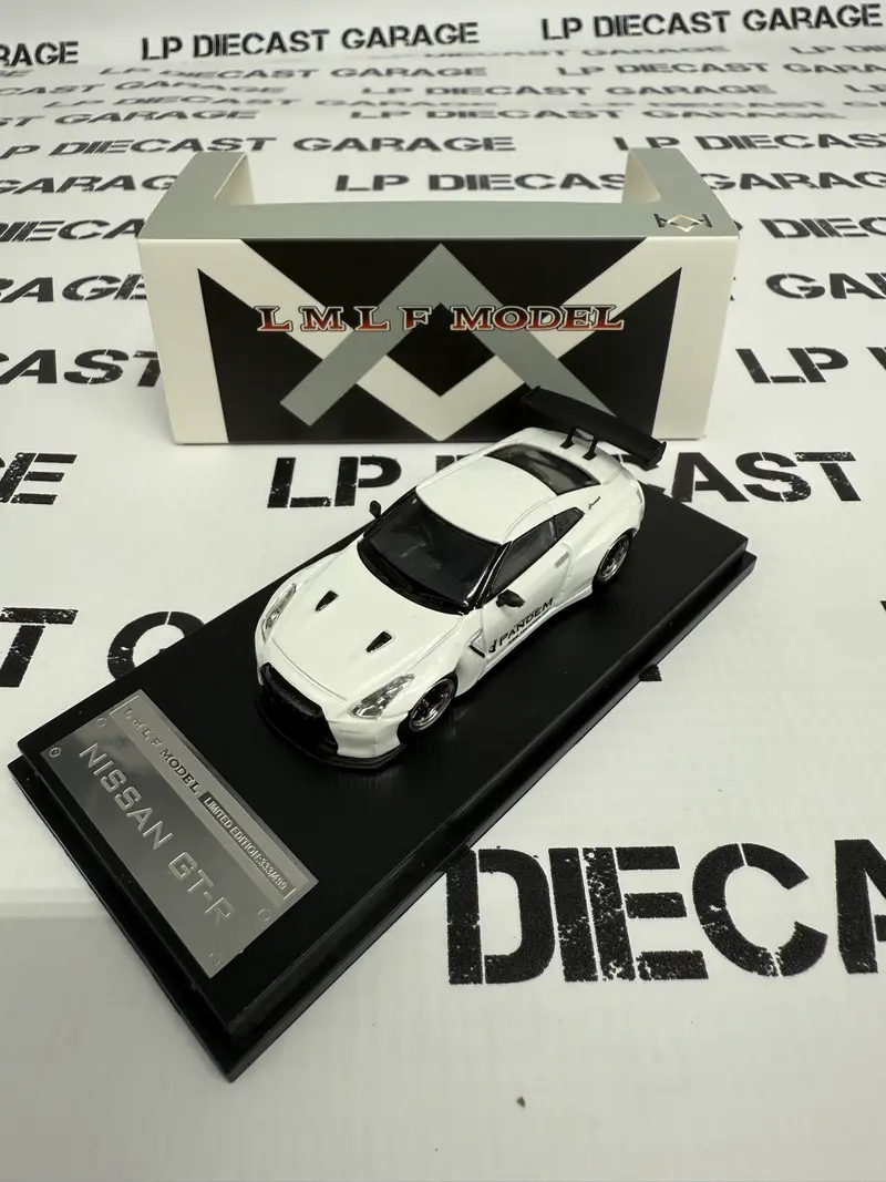 LMLF MODEL Nissan GT-R Pandem White 1