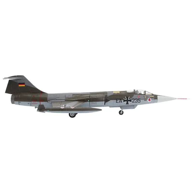 Lockheed RF-104G Starfighter Fighter Aircraft "AG 51 Immelmann" (1966) German Luftwaffe "Air Power Series" 1/72 Diecast Model by Hobby Master