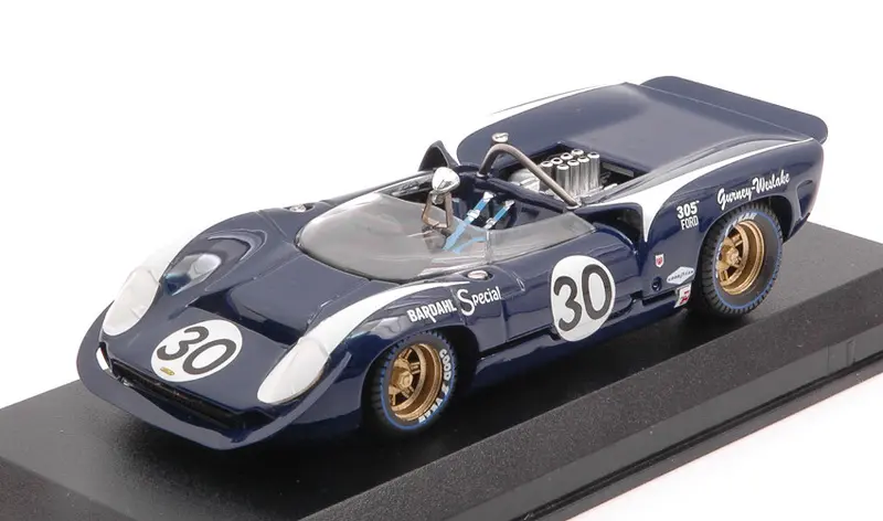 LOLA T70 SPYDER N.30 WINNER BRIDGEHAMPTON 1966 D.GURNEY 1
