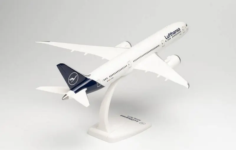 LUFTHANSA BOEING 787-9 DREAMLINER – D-ABPA “BERLIN” 1