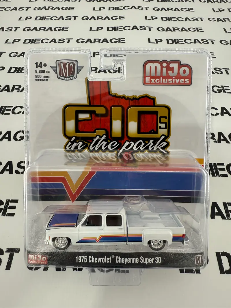 M2 1975 Chevrolet Cheyenne Super 30 White 1