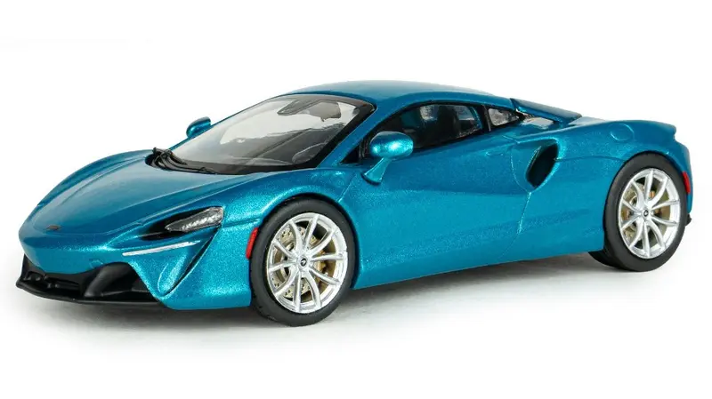 MCLAREN ARTURA 2022 BELIZE BLUE 1
